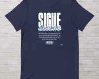 Camiseta ligera algódon unisex Sigue adelante unisex-staple-t-shirt-navy-front-688cdde0682ae.jpg