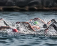 Lo que los mejores nadadores de aguas abiertas hacen diferente en sus primeros 200 metros oL-P7vtCkFc